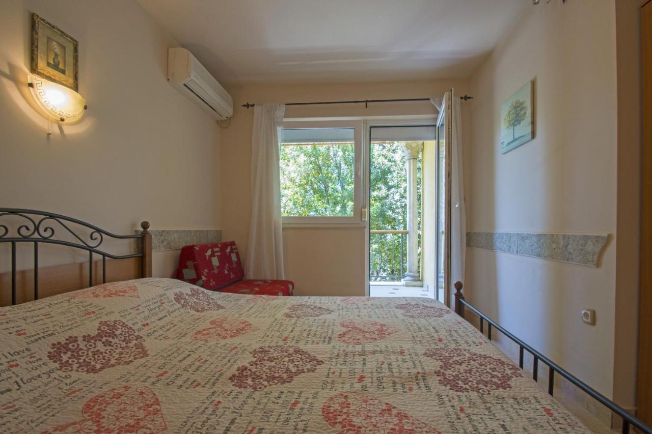 Apartments Oaza Dramalj Exterior photo