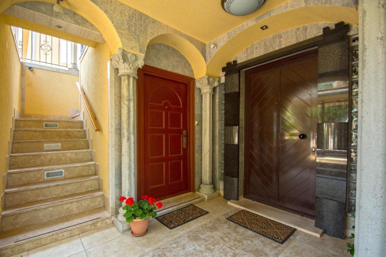 Apartments Oaza Dramalj Exterior photo