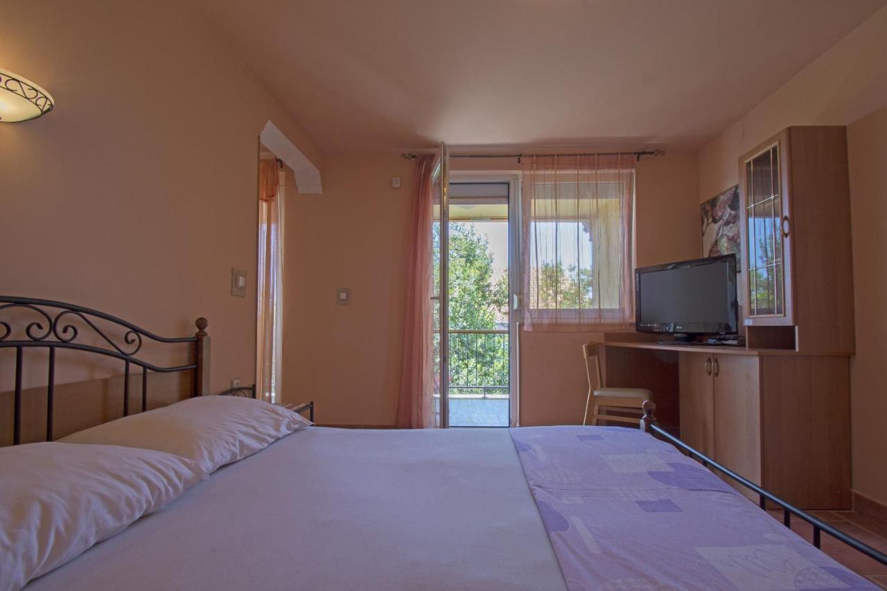 Apartments Oaza Dramalj Exterior photo