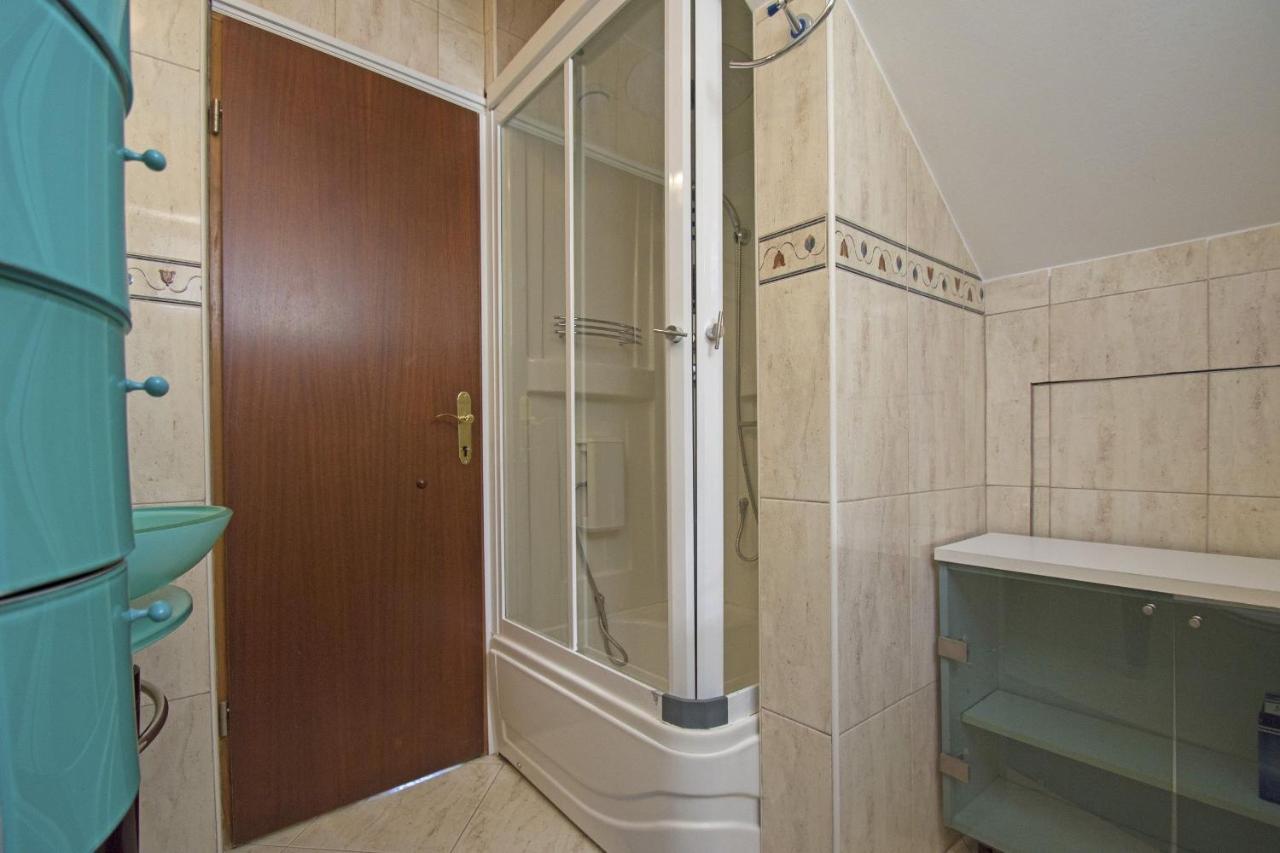 Apartments Oaza Dramalj Exterior photo