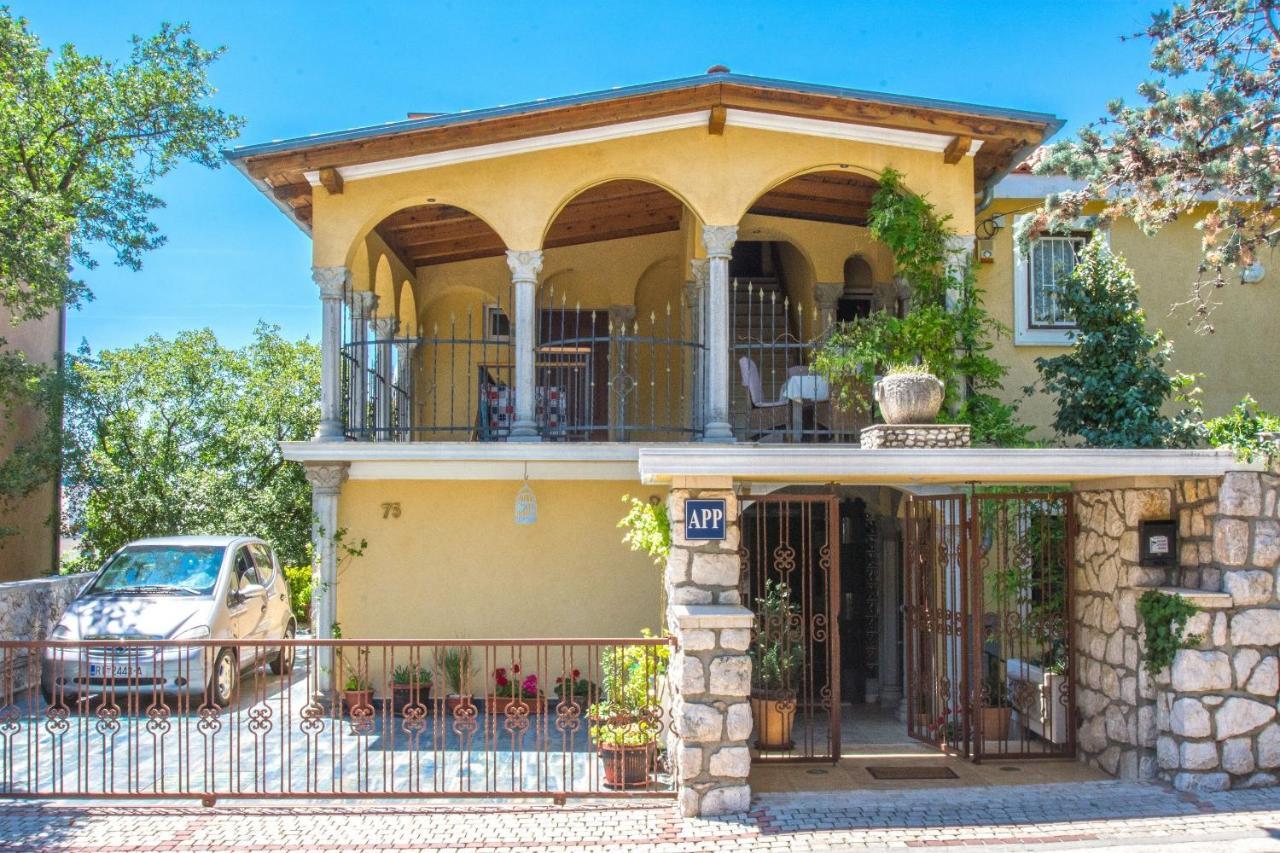 Apartments Oaza Dramalj Exterior photo